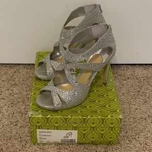 Gianni Bini Flame042 Silver Heels. Sz. 8